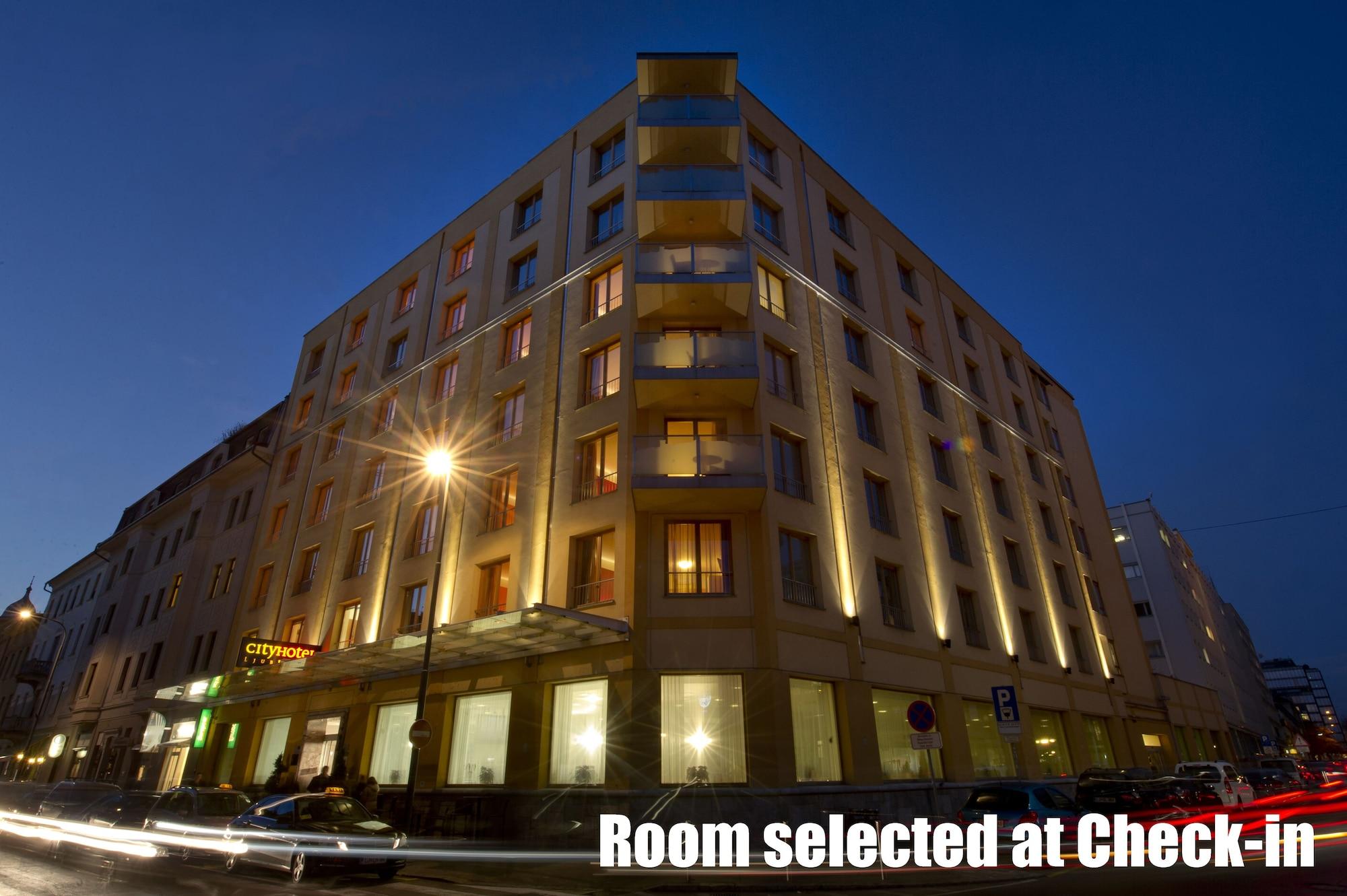 City Hotel Lubiana Esterno foto Room selected at Check-in