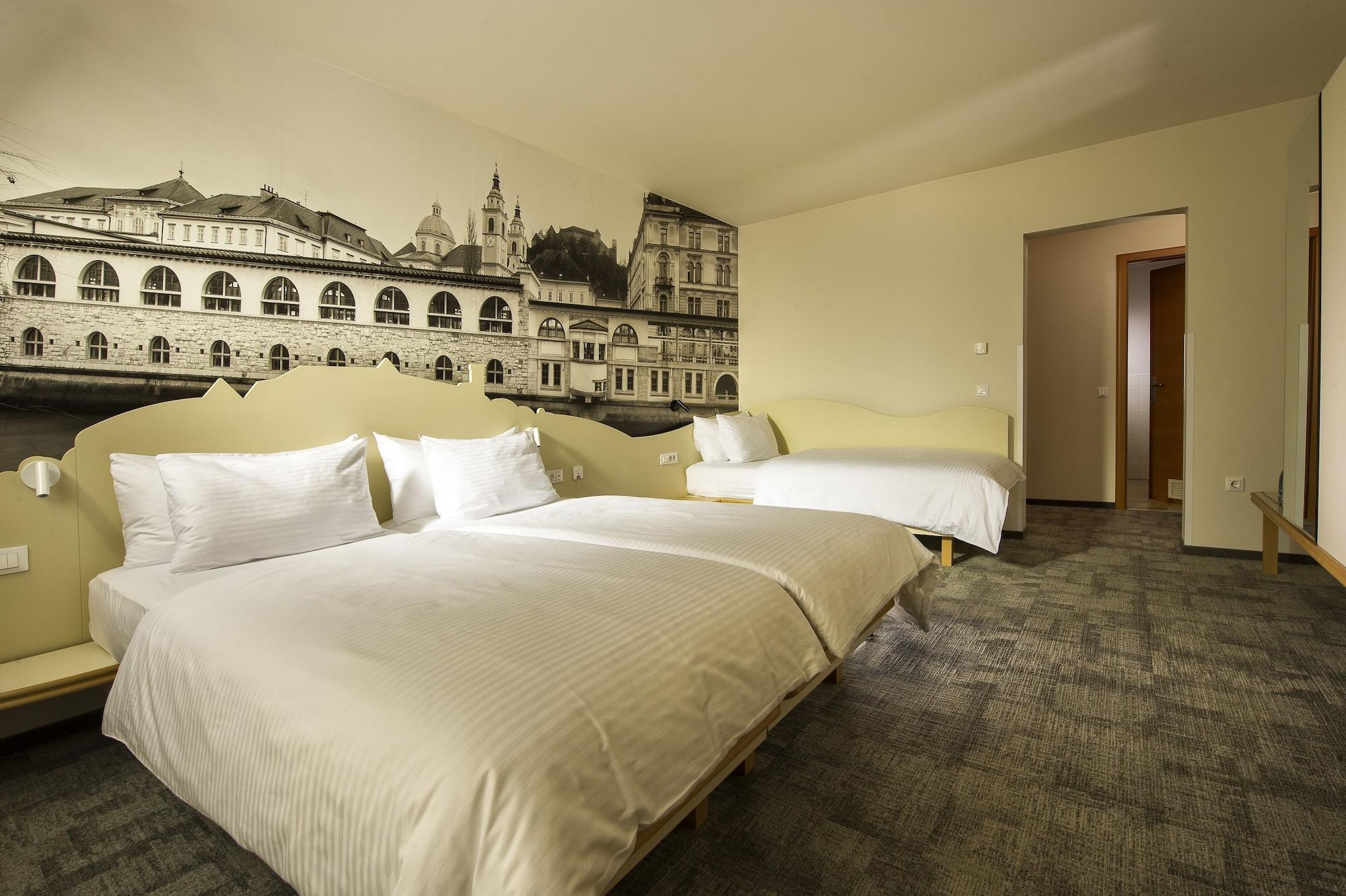 City Hotel Lubiana Esterno foto Room at the hotel