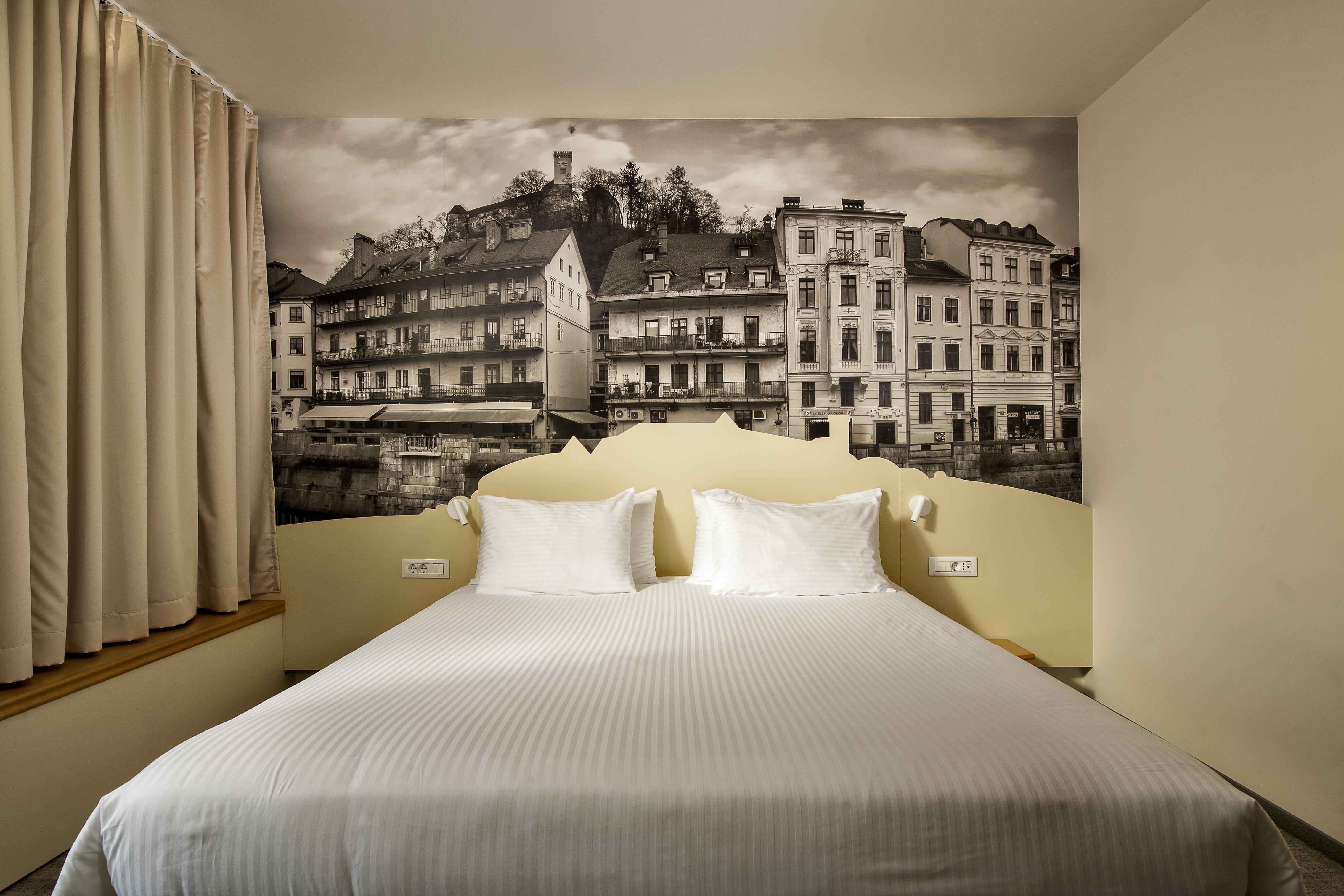 City Hotel Lubiana Esterno foto