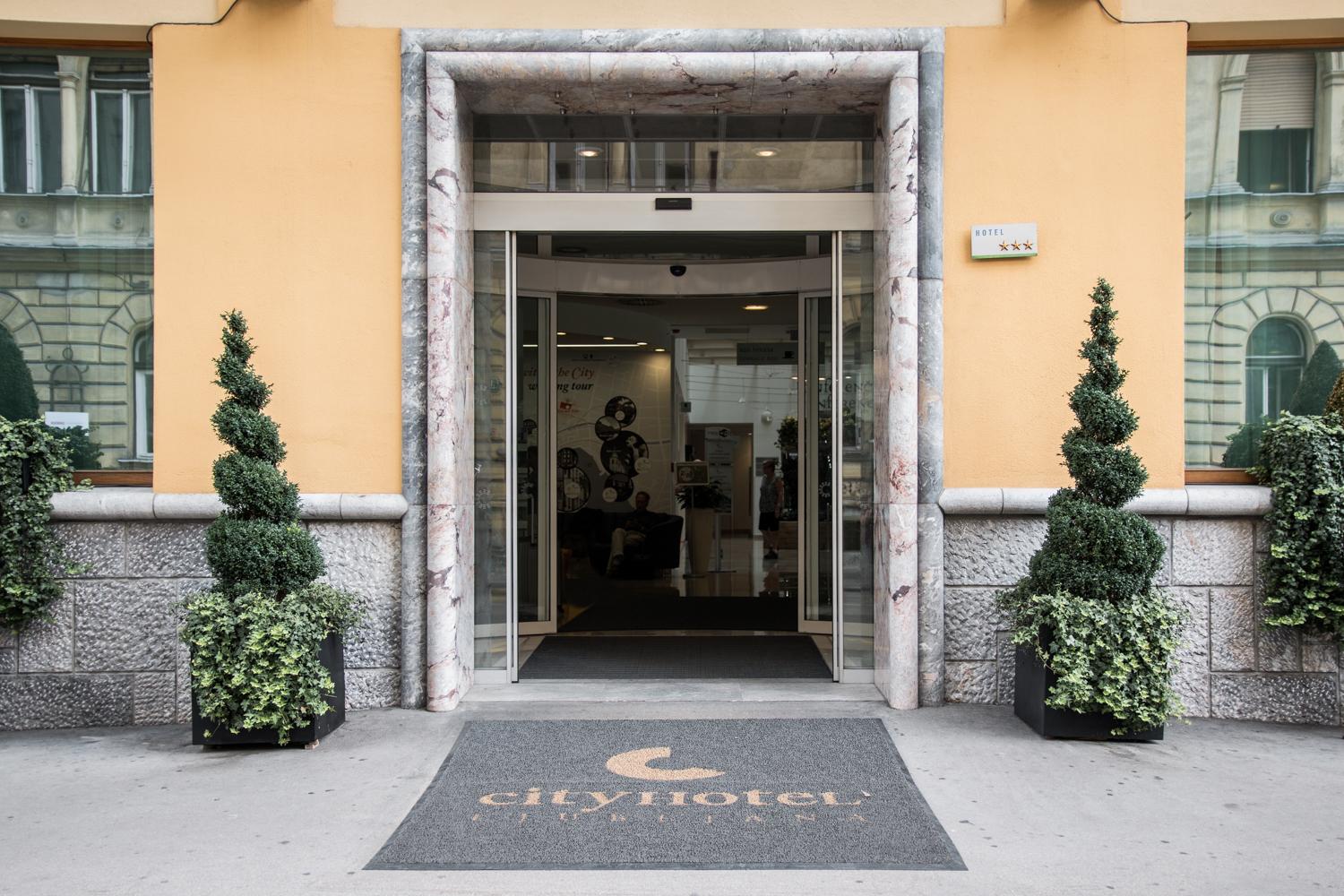 City Hotel Lubiana Esterno foto City Hotel