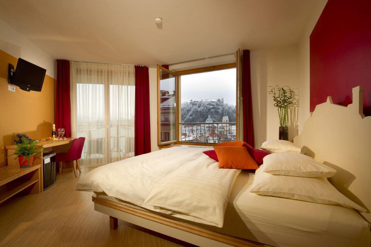 City Hotel Lubiana Esterno foto